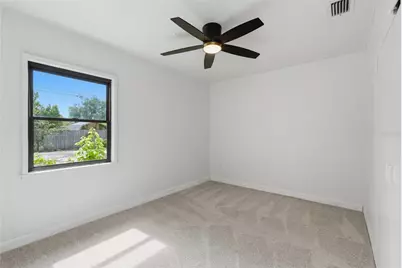 910 NE 24th Street, Gainesville, FL 32641 - Photo 23