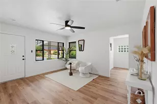 910 NE 24th St, Gainesville, FL 32641 - Photo 7