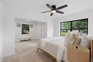910 NE 24th St, Gainesville, FL 32641 - Photo 17