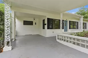 910 NE 24th St, Gainesville, FL 32641 - Photo 5