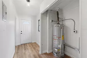 910 NE 24th St, Gainesville, FL 32641 - Photo 25