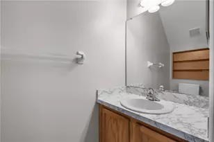 1710 NW 7th St, Gainesville, FL 32609 - Photo 9