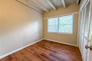 219 NW 3rd Ave, Gainesville, FL 32601 - Photo 13