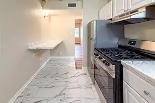 219 NW 3rd Ave, Gainesville, FL 32601 - Photo 11