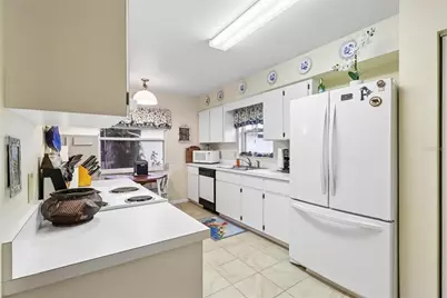 4890 Pleasant Hollow Trail, Lakeland, FL 33811 - Photo 15
