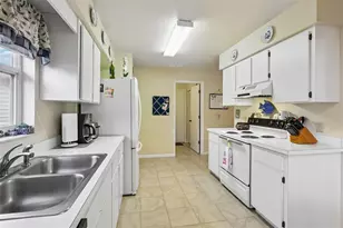 4890 Pleasant Hollow Trail, Lakeland, FL 33811 - Photo 15