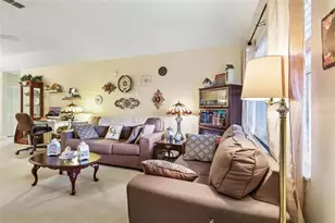 4890 Pleasant Hollow Trail, Lakeland, FL 33811 - Photo 5