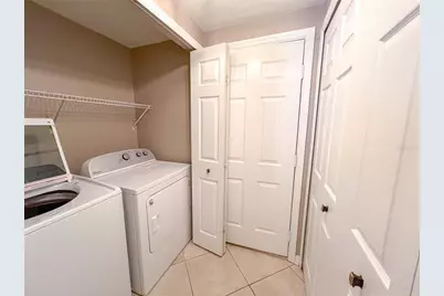 4933 NW 1st Place #110, Gainesville, FL 32607 - Photo 15