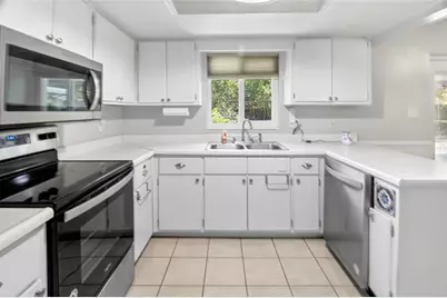 1915 NW 42nd Place, Gainesville, FL 32605 - Photo 11