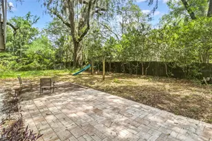 1915 NW 42nd Pl, Gainesville, FL 32605 - Photo 17