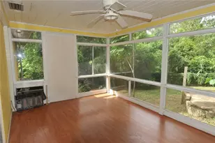 1410 NW 7th Rd, Gainesville, FL 32603 - Photo 7