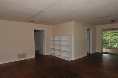 1410 NW 7th Road, Gainesville, FL 32603 - Photo 11
