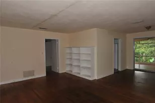 1410 NW 7th Rd, Gainesville, FL 32603 - Photo 11