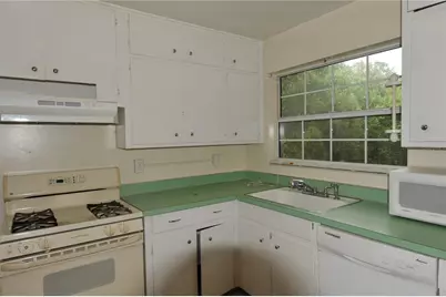 1410 NW 7th Road, Gainesville, FL 32603 - Photo 15