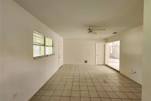 2831 NE 17th Dr, Gainesville, FL 32609 - Photo 11