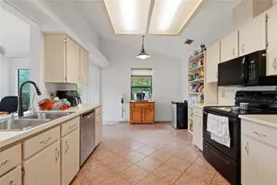 17026 Southside Ct, High Springs, FL 32643 - Photo 11