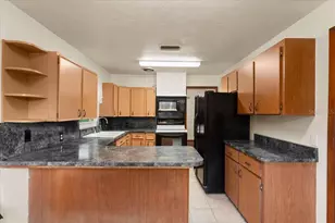 23363 NW 191st Ave, High Springs, FL 32643 - Photo 13