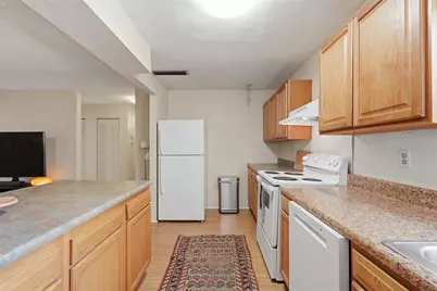 2811 SW Archer Road #Y232, Gainesville, FL 32608 - Photo 5