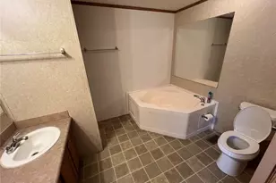 140 Price Rd, Hawthorne, FL 32640 - Photo 13