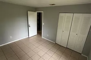 2321 SW 31st Pl, Gainesville, FL 32608 - Photo 19
