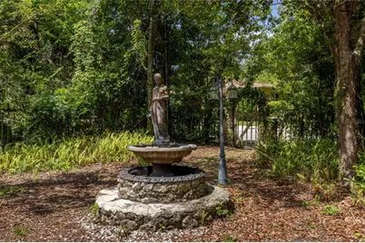 720 NE Boulevard, Gainesville, FL 32601 - Photo 43