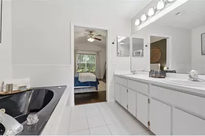 10240 NW 11th Lane, Gainesville, FL 32606 - Photo 13