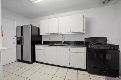 1700 SW 16th Court #J24, Gainesville, FL 32608 - Photo 9