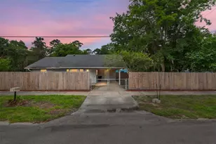 2080 NW 2nd St, Gainesville, FL 32609 - Photo 33