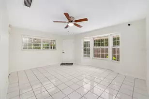 2080 NW 2nd St, Gainesville, FL 32609 - Photo 15