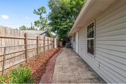2080 NW 2nd Street, Gainesville, FL 32609 - Photo 41
