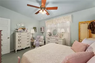 1807 SW 36th Pl, Gainesville, FL 32608 - Photo 57