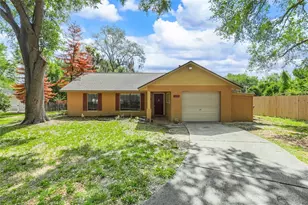 207 Howard Ct, Mascotte, FL 34753 - Photo 1