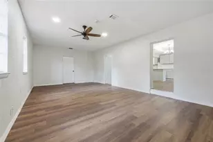 821 NE 22nd Terrace, Gainesville, FL 32641 - Photo 11