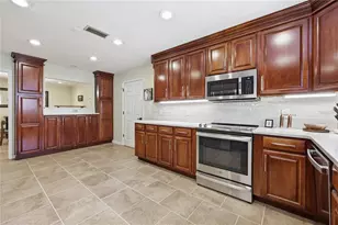 1621 NW 94th St, Gainesville, FL 32606 - Photo 15
