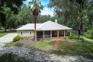 1043 SE County Rd 21b, Melrose, FL 32666 - Photo 1