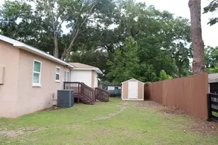 609 Gray Ave, Wildwood, FL 34785 - Photo 5