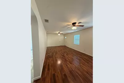 609 Gray Avenue, Wildwood, FL 34785 - Photo 11