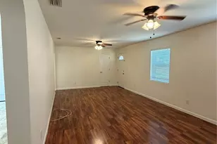609 Gray Ave, Wildwood, FL 34785 - Photo 11
