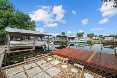 41 Scott Street, Welaka, FL 32193 - Photo 3