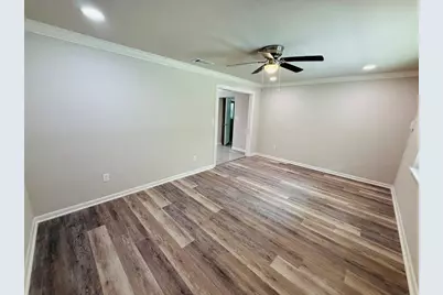 900 NW 39th Drive, Gainesville, FL 32605 - Photo 5