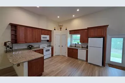 200 Hour Glass Circle, Hawthorne, FL 32640 - Photo 9