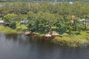 303 Riley Lk Dr, Hawthorne, FL 32640 - Photo 5