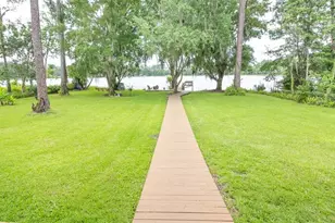 303 Riley Lk Dr, Hawthorne, FL 32640 - Photo 3