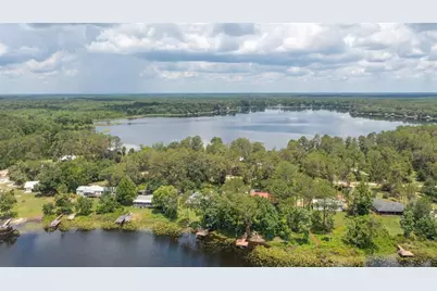303 Riley Lake Drive, Hawthorne, FL 32640 - Photo 5