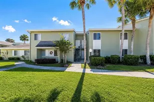 563 Fairways Dr, Ocala, FL 34472 - Photo 1