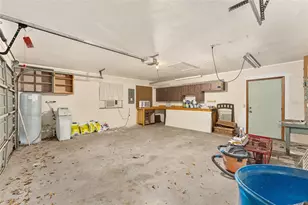813 SW 99 St, Gainesville, FL 32607 - Photo 21