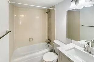 1700 SW 16th Ct, Gainesville, FL 32608 - Photo 13