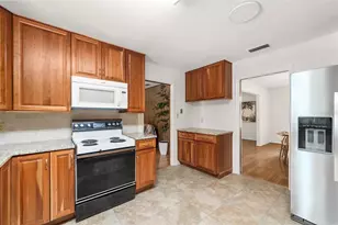 7610 NW 40th Ave, Gainesville, FL 32606 - Photo 15