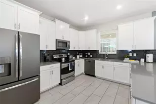 690 Drop Shot Dr, Davenport, FL 33896 - Photo 27