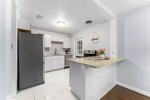 4318 NW 12th Terrace, Gainesville, FL 32609 - Photo 5